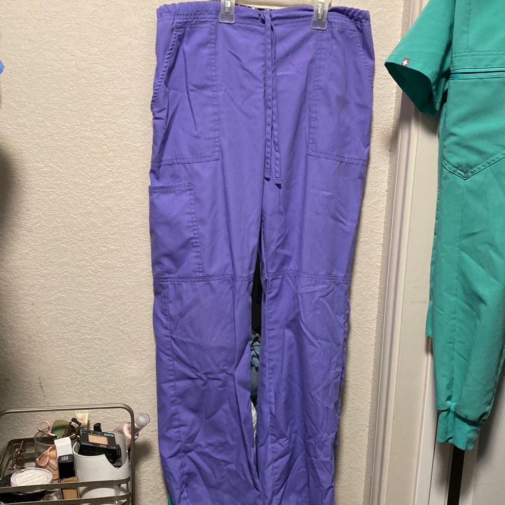 Scrub star scrub pants, pretty purple color.